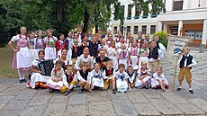 Píse�ánek nemá nouzi o �leny. Hlásí se kluci i d�v�ata.