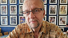 Jedna�edesátiletý Martin Reiner je �eský básník, prozaik a organizátor...