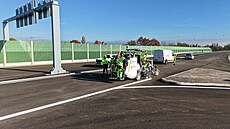 V posledních dnech na severovýchodním obchvatu Pardubic probíhá lajnování...