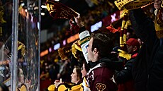 Pond�lní vypjatý zápas mezi jihlavskou Duklou a Vsetínem sledovala vyprodaná...