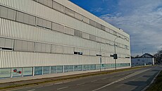 Podnik zam�stnává p�ibli�n� dv� stovky lidí. Nejprve jim nabídne p�estup do svých jiných �eských provoz�. Teprve poté rozdá výpov�di.