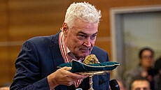 V Itálii se dra�il trojitý bílý laný�. (9. listopadu 2025)