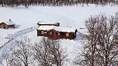 Sala najdete v horské vesnici Vingelen, je obklopena krásnou pírodou.