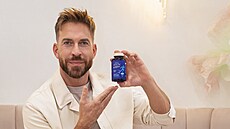 První operaci podstoupil v jednom roce, te ho eká tináctá. Tomá Arsov...