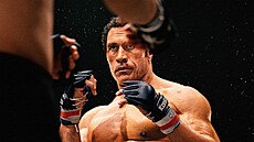 Dwayne Johnson ve filmu Mlátika