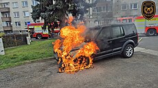 U poáru osobního automobilu v Napajedlech na Zlínsku v sobotu zasahovali...