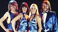 ABBA v 70. letech. Zleva: Bjorn Ulvaeus, Frida Lyngstadová, Agnetha Faltskogová...