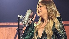 Zp�va�ka Kelly Clarksonová výrazn� zhubla díky injekcím.