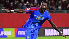 Chancel Mbemba z Demokratické republiky Kongo oslavuje trefu.