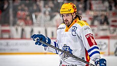 eský útoník Daniel Voenílek v dresu výcarského Zugu.
