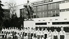 Poslední sochu V. I. Lenina v eskoslovensku odhalili na podzim 1987 v eské...