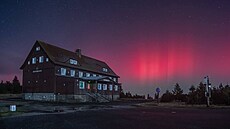 Úterní ve�er na �pindlerov� boud�. (12. listopadu 2025)