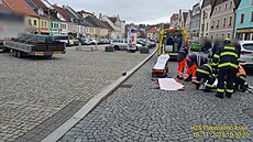 idi nákladního vozidla srazil v Plané pi couvání seniory. Ten utrpl váná...