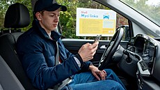 U� nemusíte �ekat frontu na pokladn� �erpací stanice. Zaplatit m��ete p�ímo z...