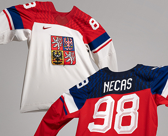 Dresy �eských hokejist� pro olympijské hry v Milán�.