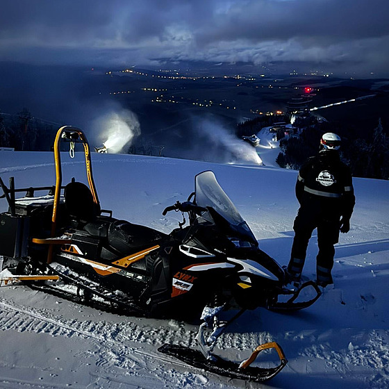 Sn�hová d�la jsou na Dolní Morav� v provozu u� týden. Podmínky v pond�lí...