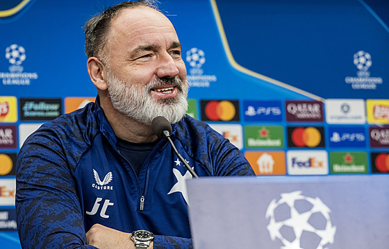 Slávistický trenér Jind�ich Trpi�ovský b�hem tiskové konference p�ed duelem...