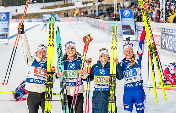 Jessica Jislová (zleva), Lucie Charvátová, Tereza Voborníková a Markéta...