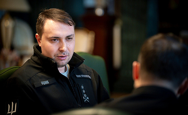 Stane se prezidentem odsunutý generál? Průzkumy řadí Zelenského na třetí místo