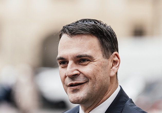 Motoristé trvají na nominaci Turka. Udělali jsme vstřícné gesto, řekl Macinka