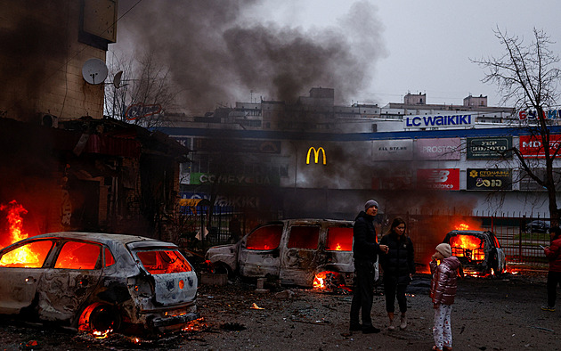 Ruslar yine Kiev'e saldırdı, en az iki kişi öldü