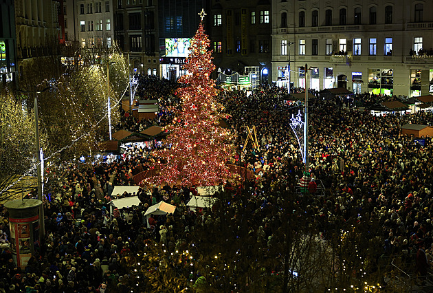 Pořadatelé vánočních trhů v Brně se neshodnou. Politici řešení odložili až za volby