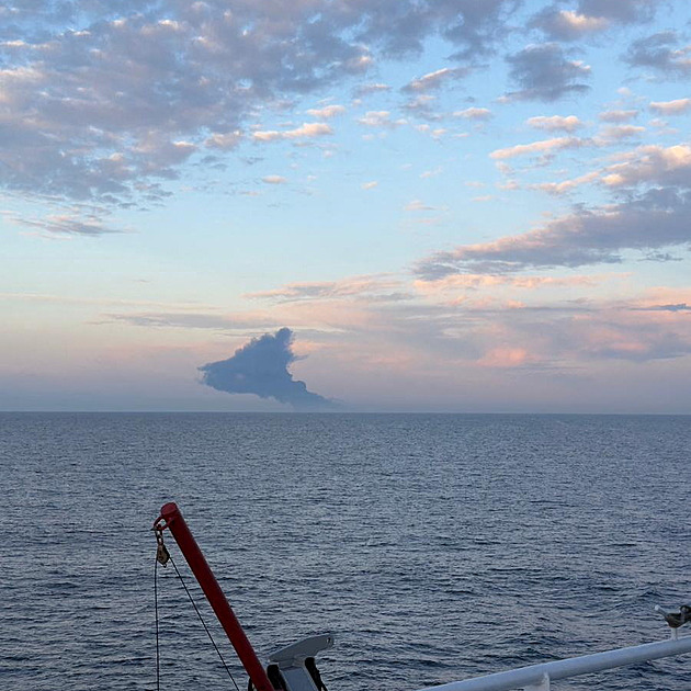 Na dvou tankerech z ruské stínové flotily propukl u Turecka požár