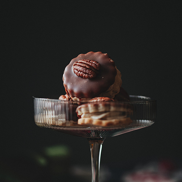 Ořechová kolečka s rakytníkovým džemem podle Aleny Přichystalové
