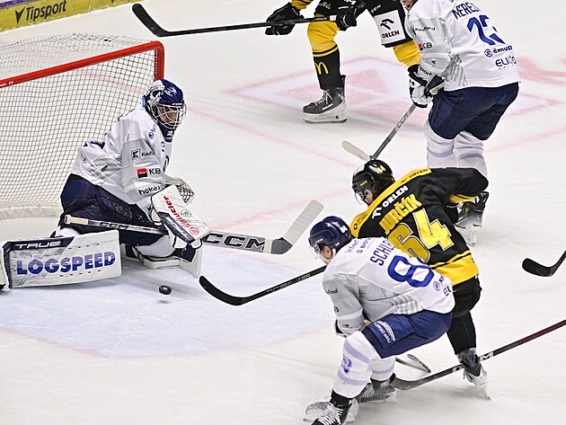 Hokey ekstra ligi: Litvínov Pilsen'e fiyasko yaşattı, Třinec beşinci kez mağlup oldu