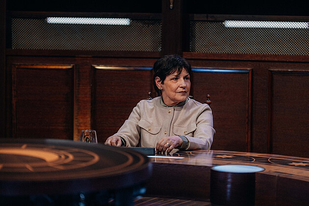 Vy�et�ovatelka Ji�ina Hofmanov� alias u�itelka Kate�ina v show Zr�dci 2