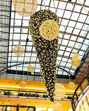 Palladium l�k� slavnostn� atmosf�rou k n�kup�m v�no�n�ch d�rk�