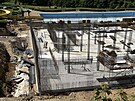 V�stavba nov� plaveck� haly v Litv�nov�. (�erven 2025)