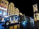 Instalace v�no�n�ho strome�ku na Starom�stsk�m n�m�st� v Praze. (2025)