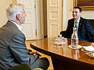 Prezident Petr Pavel p�ijal na Hrad� p�edsedu Motorist� sob� Petra Macinku....