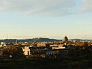Pohled na centrum �íma p�i zápasu slunce ze parku Savello neboli zahrady...