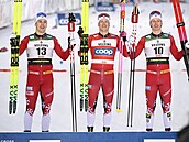 Ti nejlepí ze sprintu v Ruce. Uprosted je vítz Johannes Klaebo, vlevo druhý...