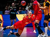 eská házenkáka Charlotte Cholevová v utkání proti védsku,