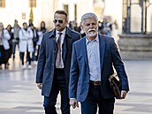 Prezident republiky zahájil konzultace s kandidáty na posty ministr v budoucí...