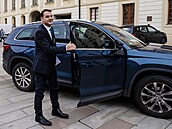 Petr Macinka (Motoristé) odjídí po jednání s prezidentem Petrem Pavlem kde...