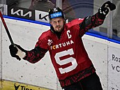 Sparanský útoník Filip Chlapík se raduje z gólu.