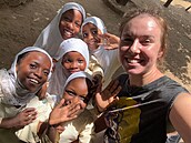 Linda Nosková vyrazila v rámci posezonní dovolené dlat dobrovolnici do...