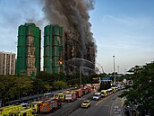 Rozsáhlý poár zachvátil obytný komplex v severní ásti Hongkongu. (26....