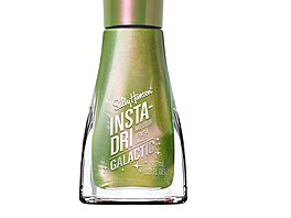 Objevte kouzlo laku na nehty Insta-Dri® Galactic 114 od Sally Hansen v olivov�...
