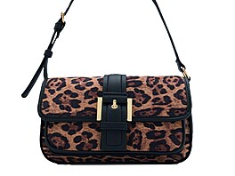 Kabelka se zví�ecím vzorem p�itáhne pozornost. Cena 449 K�