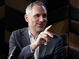 Hosty po�adu Rozst�el jsou Zdenek H�ib (Piráti), nám�stek primátora pro dopravu...