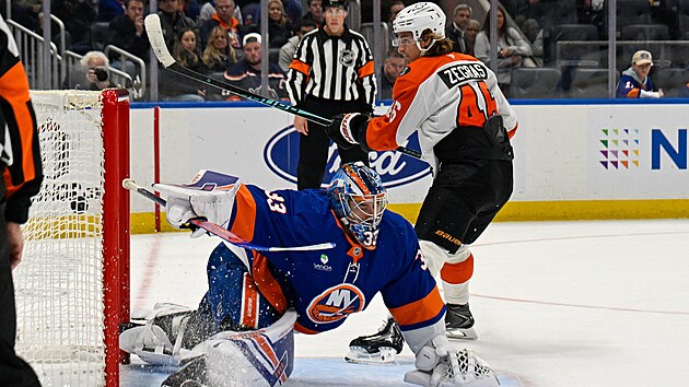 Kyle Palmieri, NHL'de sakatlığına rağmen güzel bir asistle etkileyiciydi