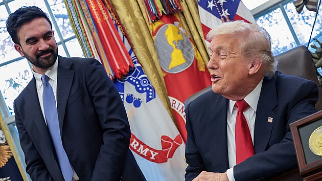 Americk� prezident Donald Trump se v B�l�m dom� setkal se zvolen�m newyorsk�m starostou Zohranem Mamdanim. Politici byli v��i sob� v�el� a p��tel�t�. (21. listopadu 2025)