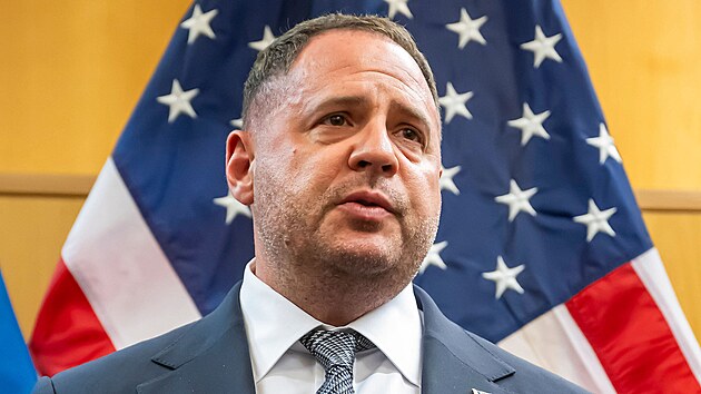 V �enev� roste �ance na m�r, USA a Ukrajina hl�s� dosud nejv�t�� posun. (23. listopadu 2025)