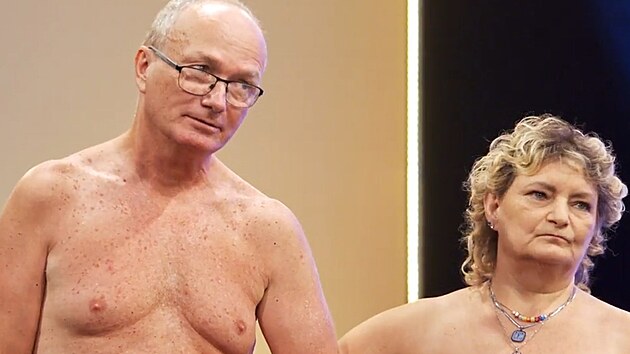 Jana a Karel v po�adu Naked Attraction.