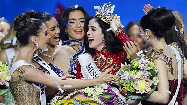 Miss Universe 2025 se stala Mexi�anka F�tima Boschov�. (Bangkok, 21. listopadu 2025)